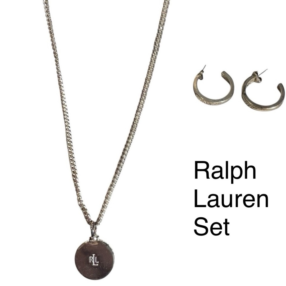 Elegant Silver Necklace and Earring Set - Picture 7 of 7